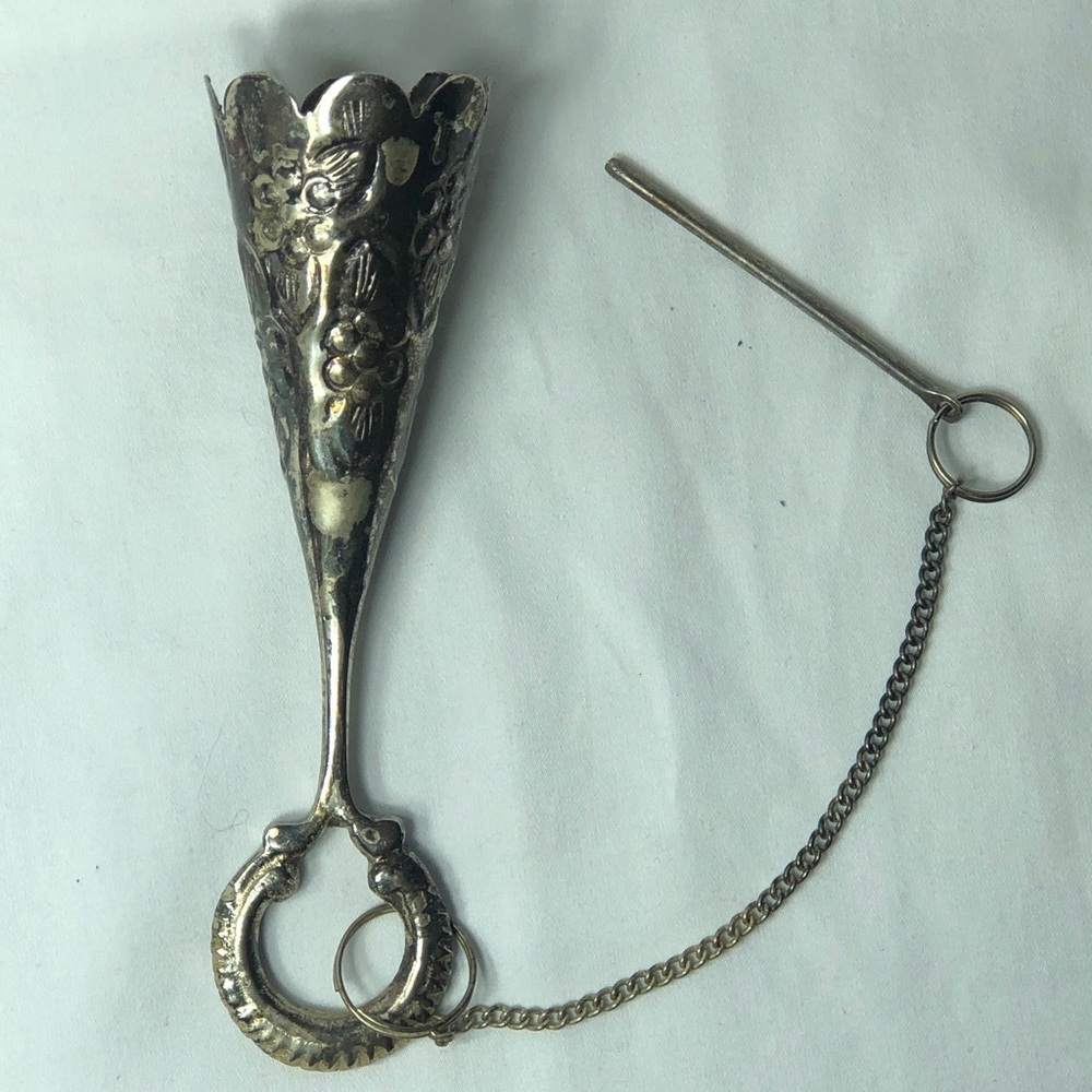 Vintage Silver Tusie-Mussie Flower Bouquet Holder or Candle Snuffer - Picture 1 of 16
